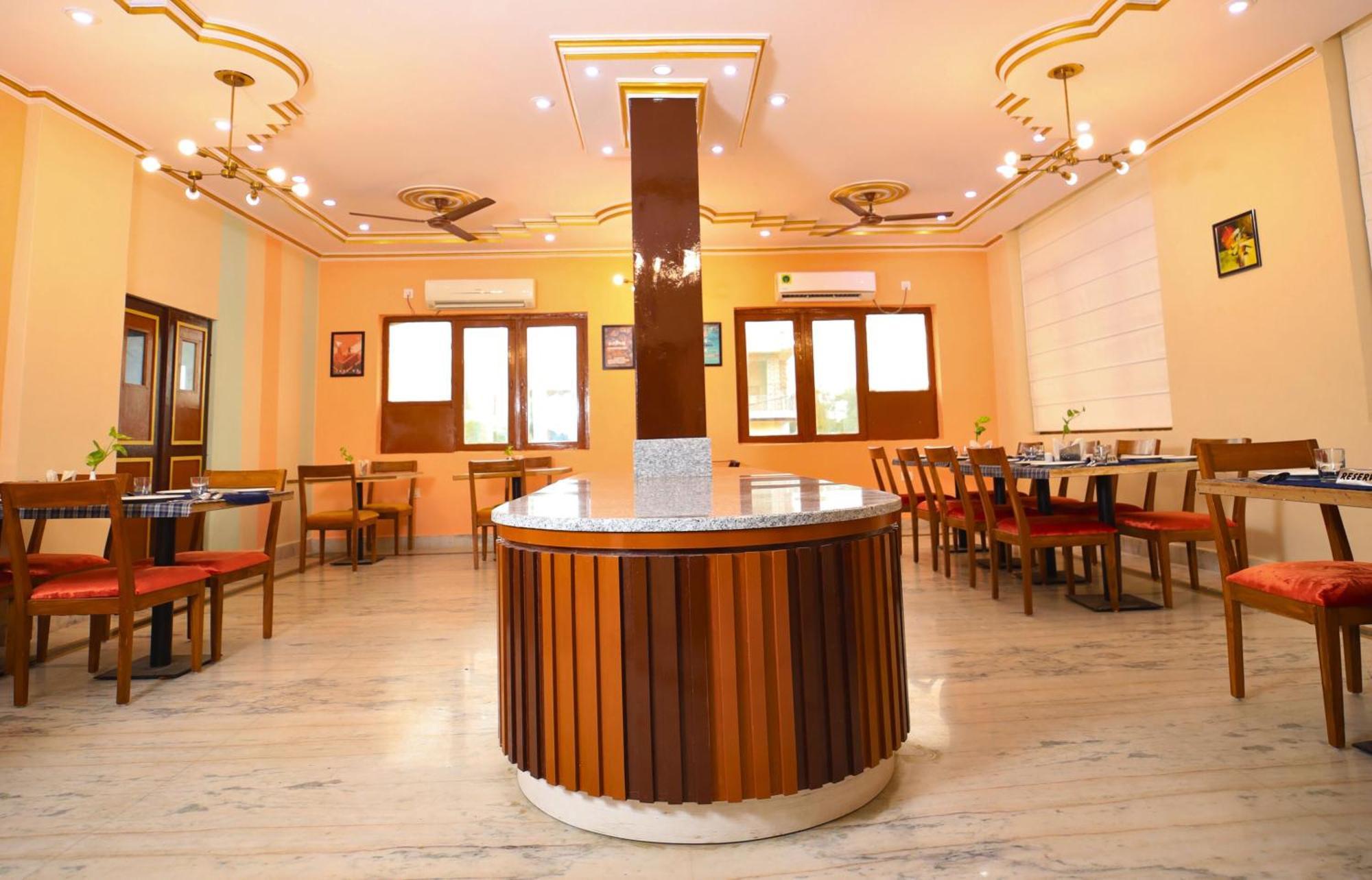 Kenth Hari Resort Dhaulpur By Shrigo Hotels Exterior photo